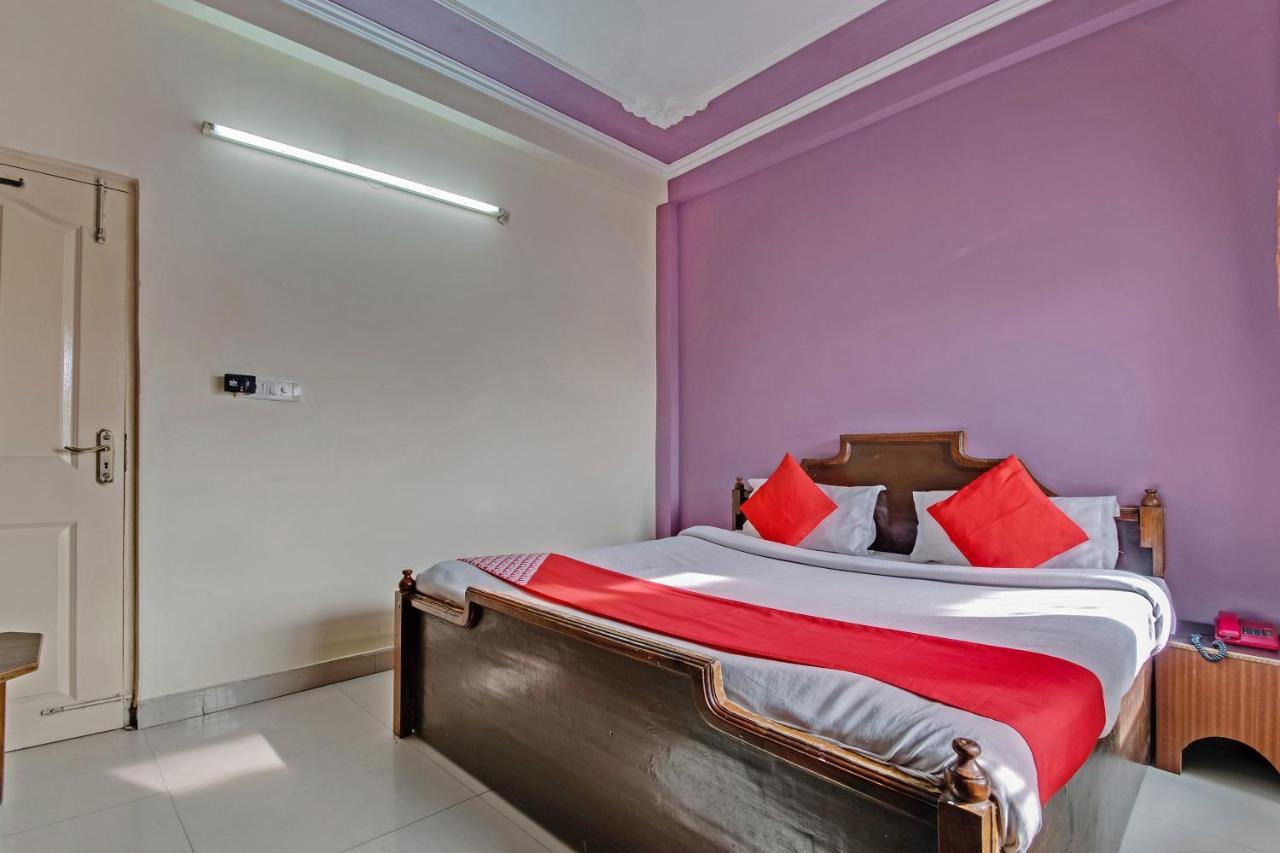 โอโย 24888 โฮเต็ล ศม พาเลซ Hotel คาตรา ภายนอก รูปภาพ