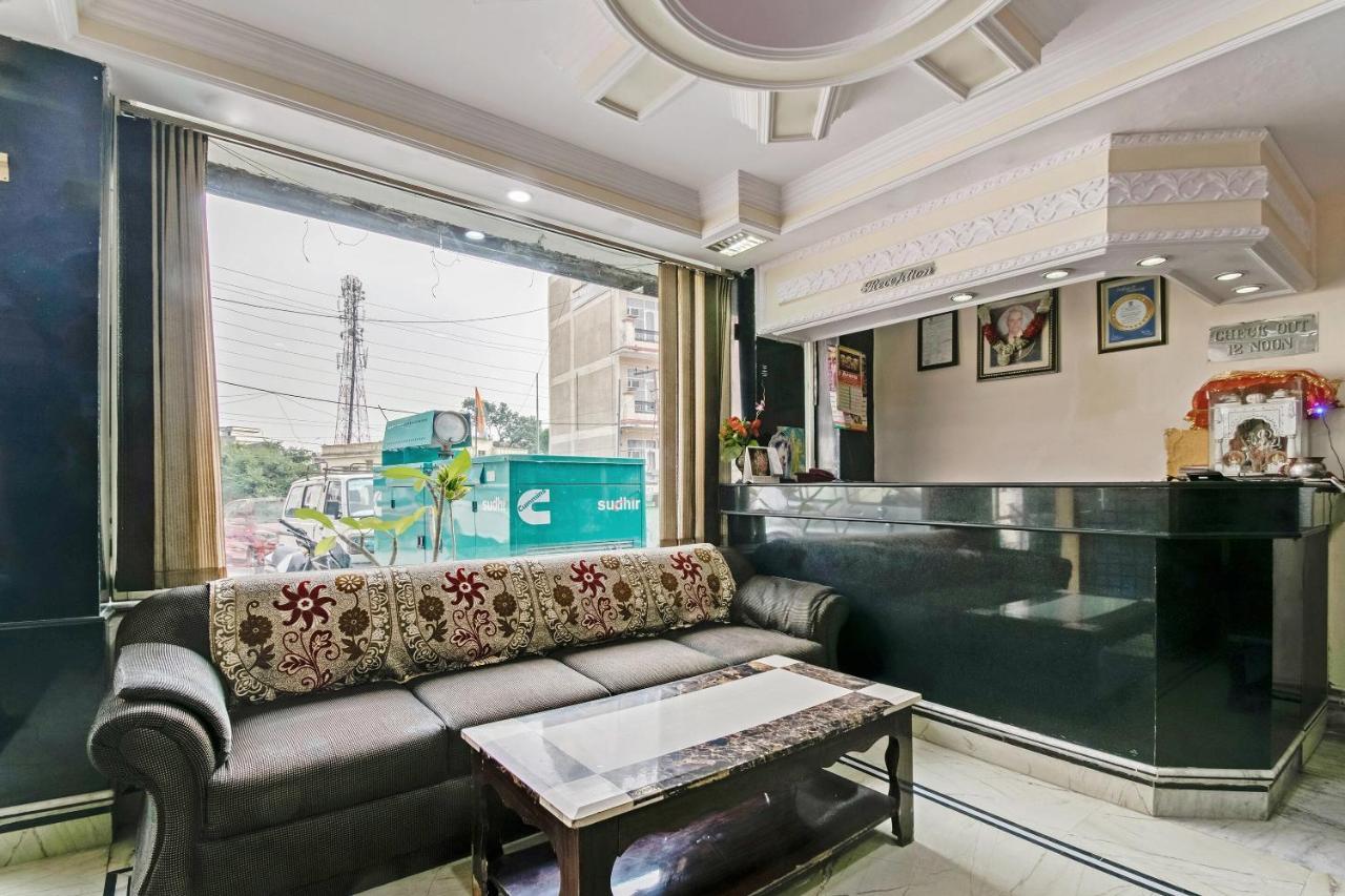 โอโย 24888 โฮเต็ล ศม พาเลซ Hotel คาตรา ภายนอก รูปภาพ